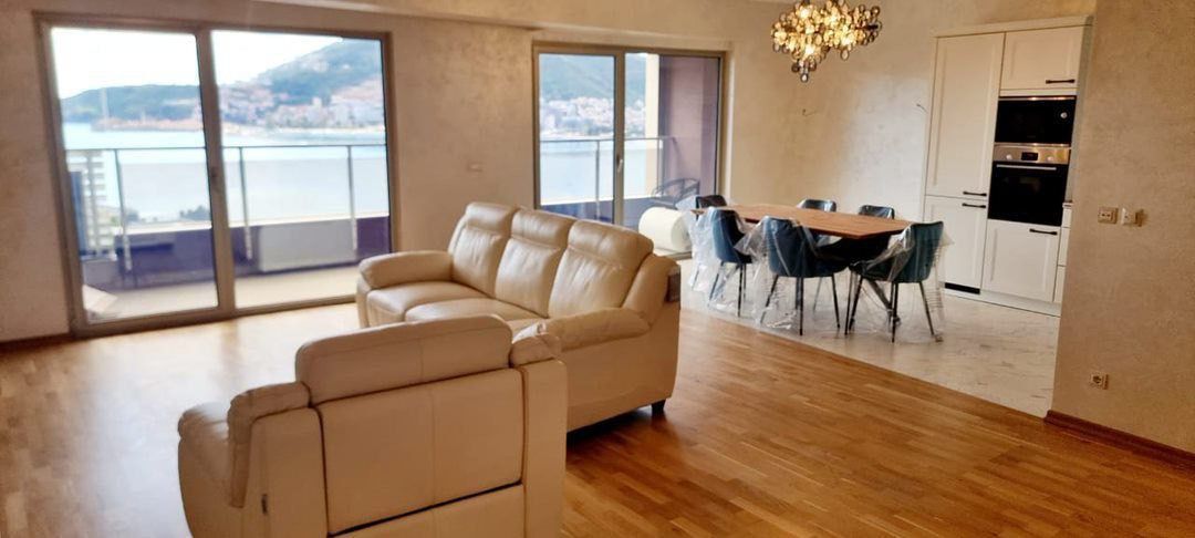 Flat in Budva, Montenegro, 125 m² - picture 1