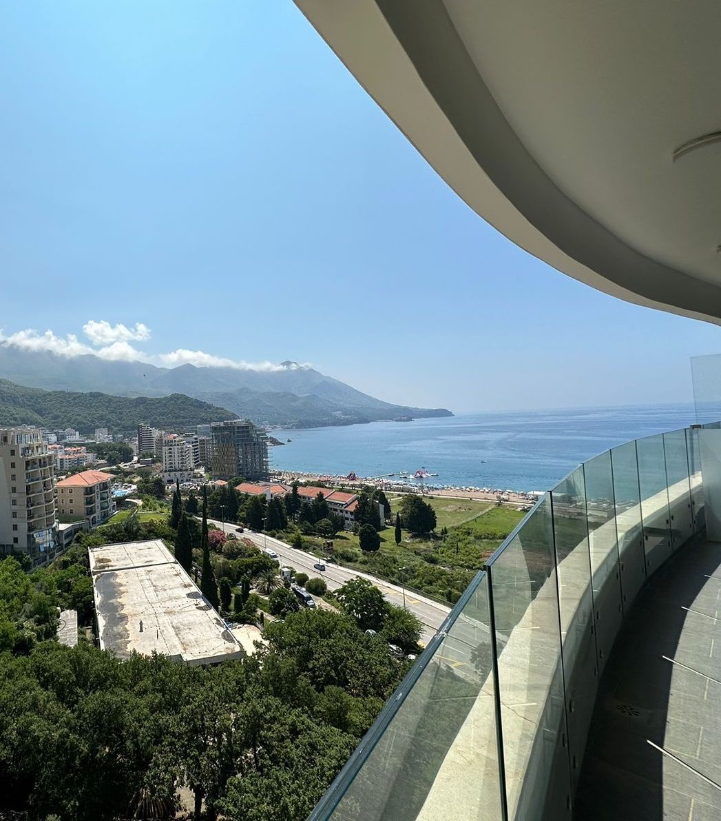 Piso en Budva, Montenegro, 48.41 m² - imagen 1