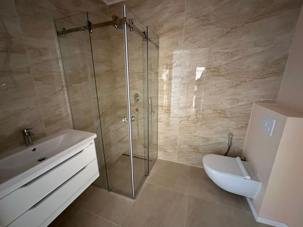 Piso en Budva, Montenegro, 48.41 m² - imagen 14