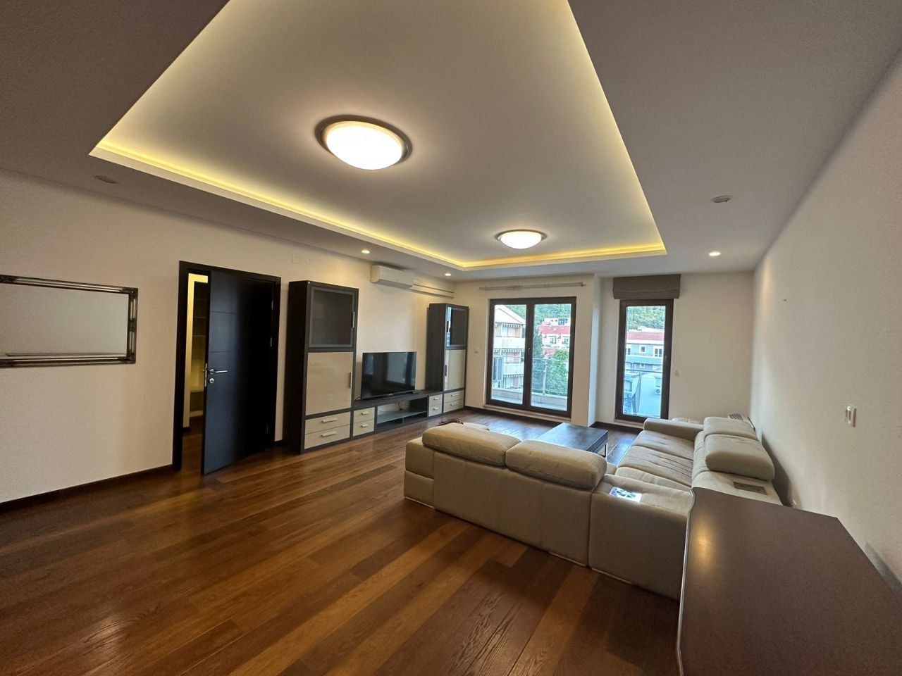 Wohnung in Budva, Montenegro, 77 m² - Foto 1