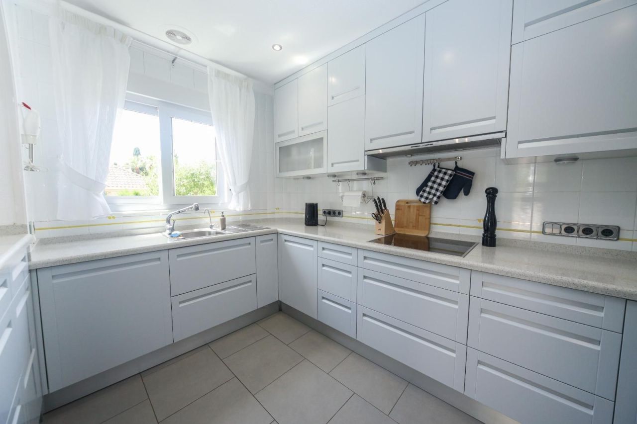 Villa in Orihuela Costa, Spain, 243 m² - picture 6