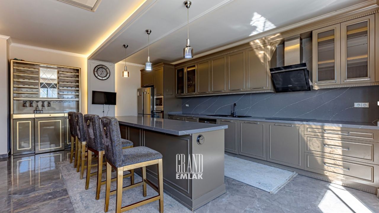 Villa in Alanya, Türkei, 1 100 m² - Foto 13