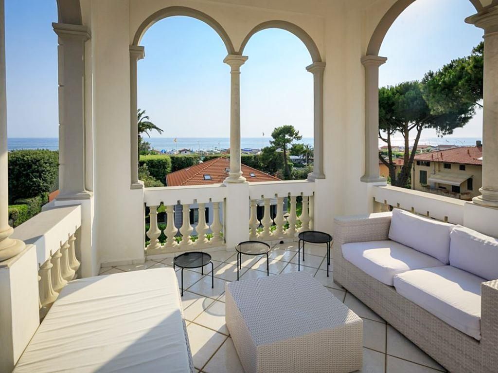 Villa a Forte dei Marmi, Italia, 300 m² - foto 2