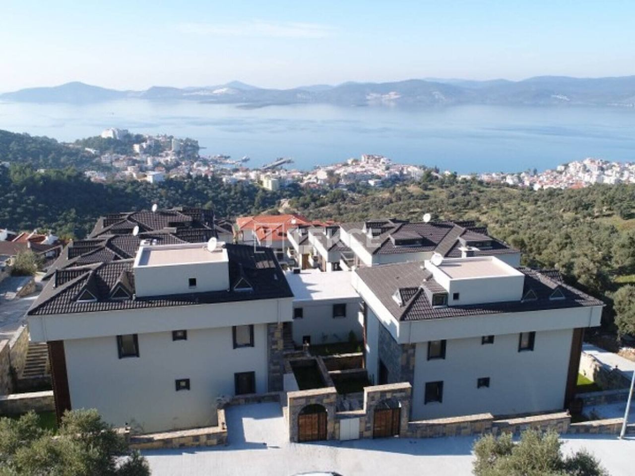 Villa à Milas, Turquie, 200 m² - image 1