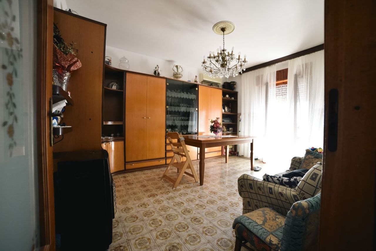 Flat in Santa Maria del Cedro, Italy, 135 m² - picture 4