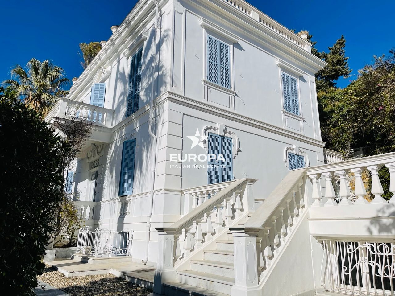 Villa in Ospedaletti, Italien, 564 m² - Foto 1