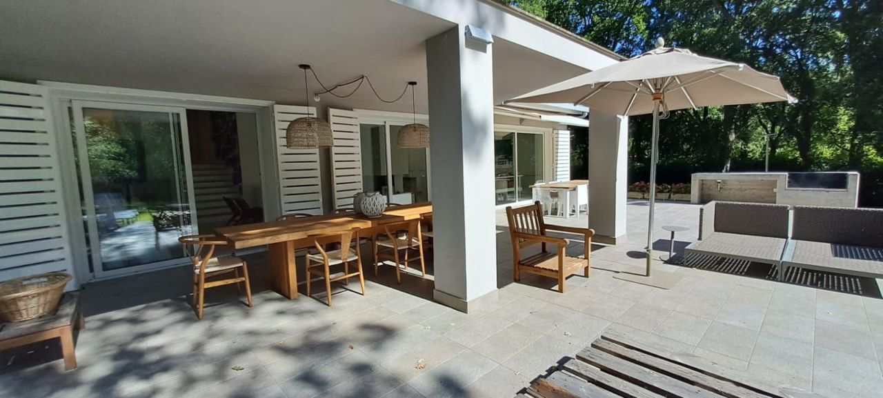 Villa a Sabaudia, Italia, 250 m² - foto 5