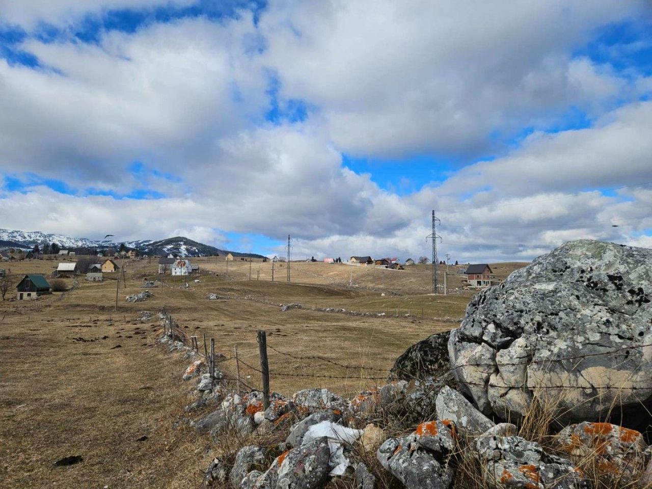 Terreno en Zabljak, Montenegro, 1 800 m² - imagen 1