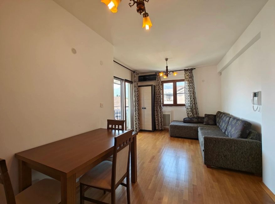 Flat in Lastva, Montenegro, 52 m² - picture 11