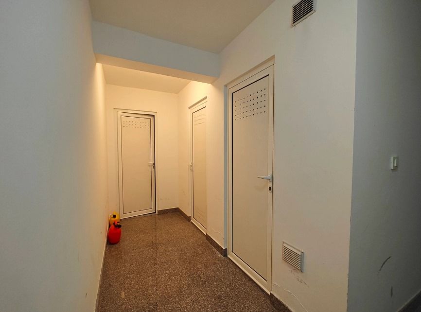 Flat in Lastva, Montenegro, 52 m² - picture 12