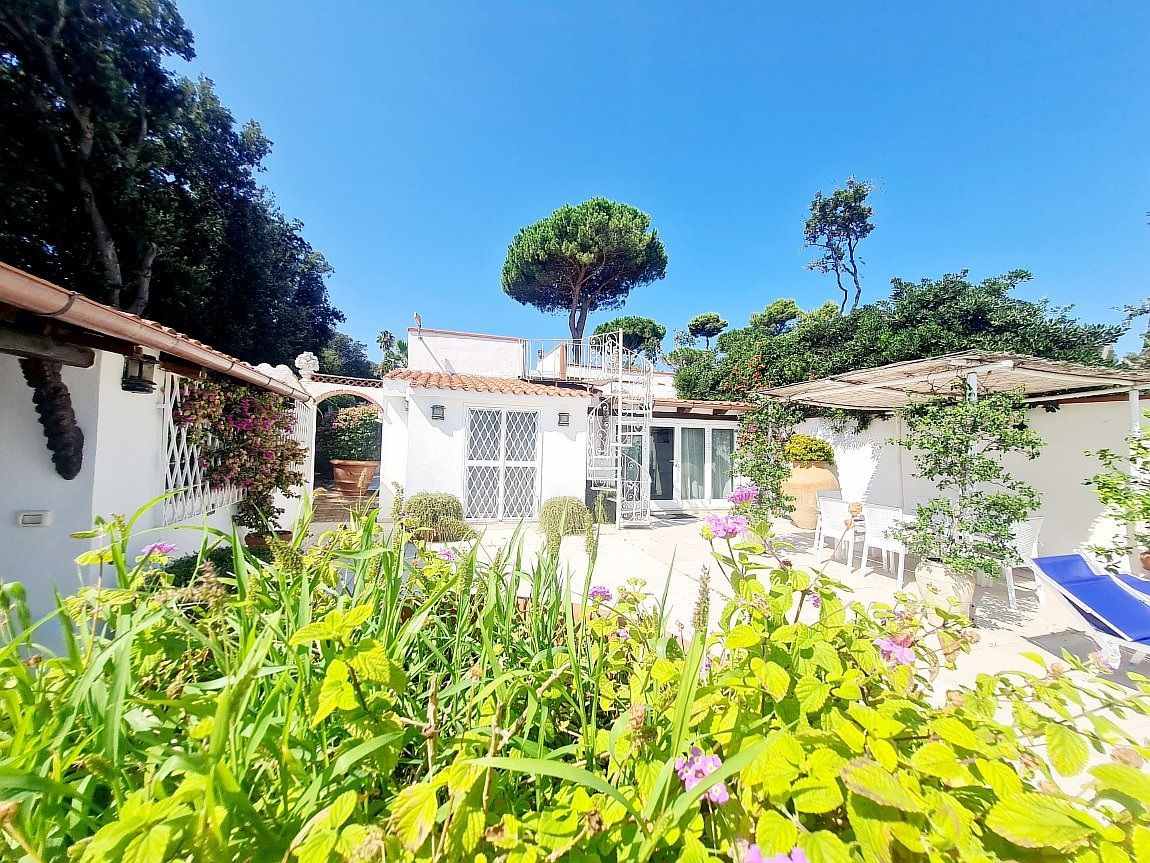 Villa à Sabaudia, Italie, 120 m² - image 11