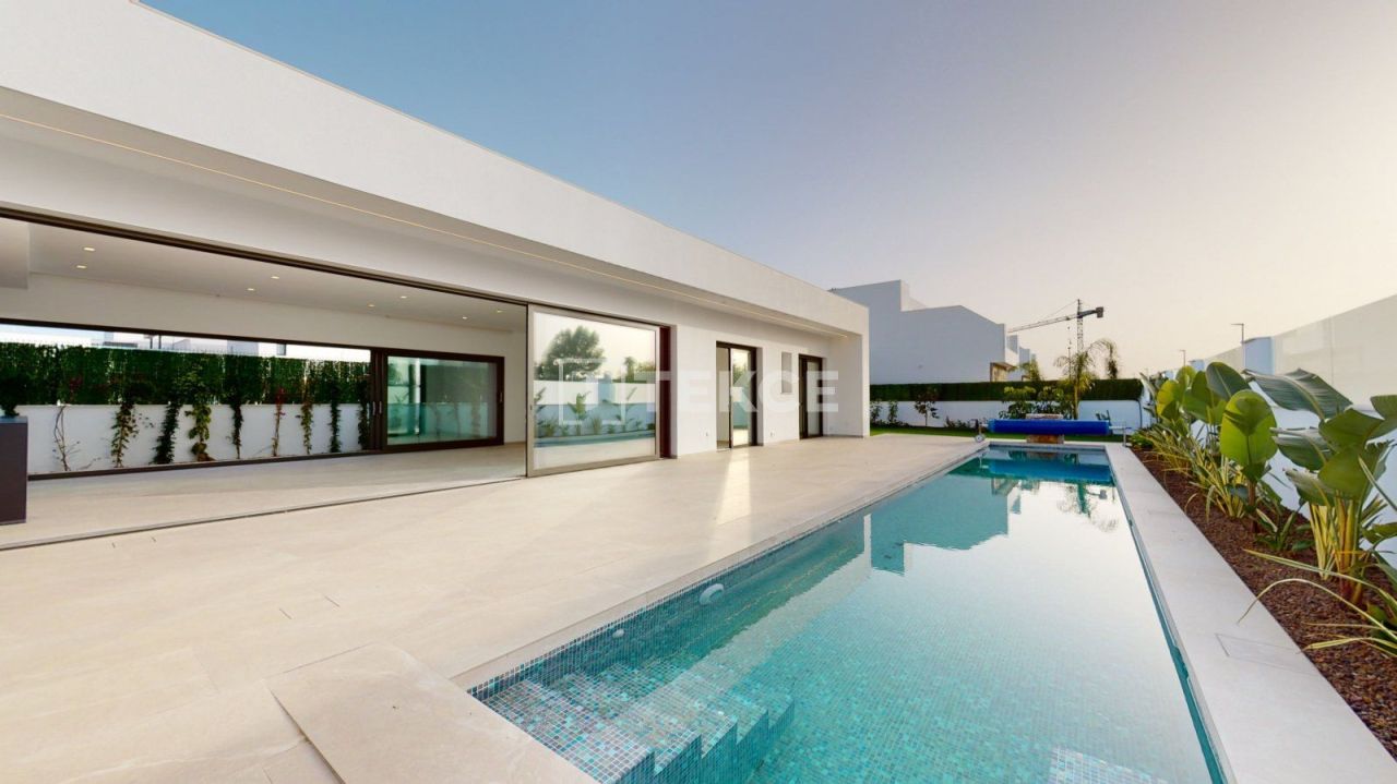 Villa à San Javier, Espagne, 100 m² - image 1