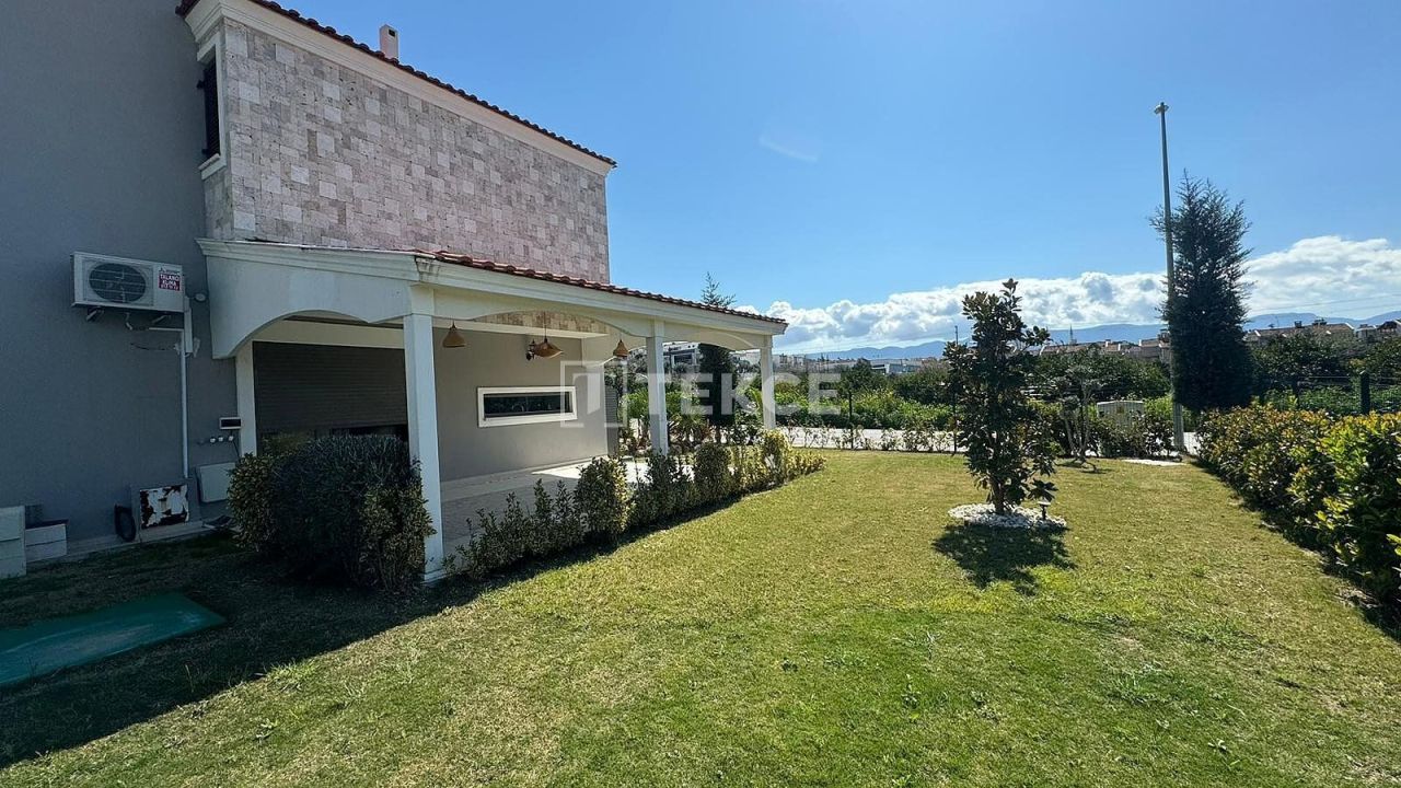 Villa à Kusadasi, Turquie, 205 m² - image 1