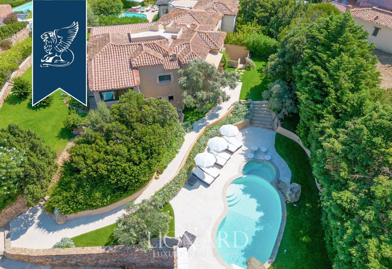 Villa à Porto Cervo, Italie, 280 m² - image 1