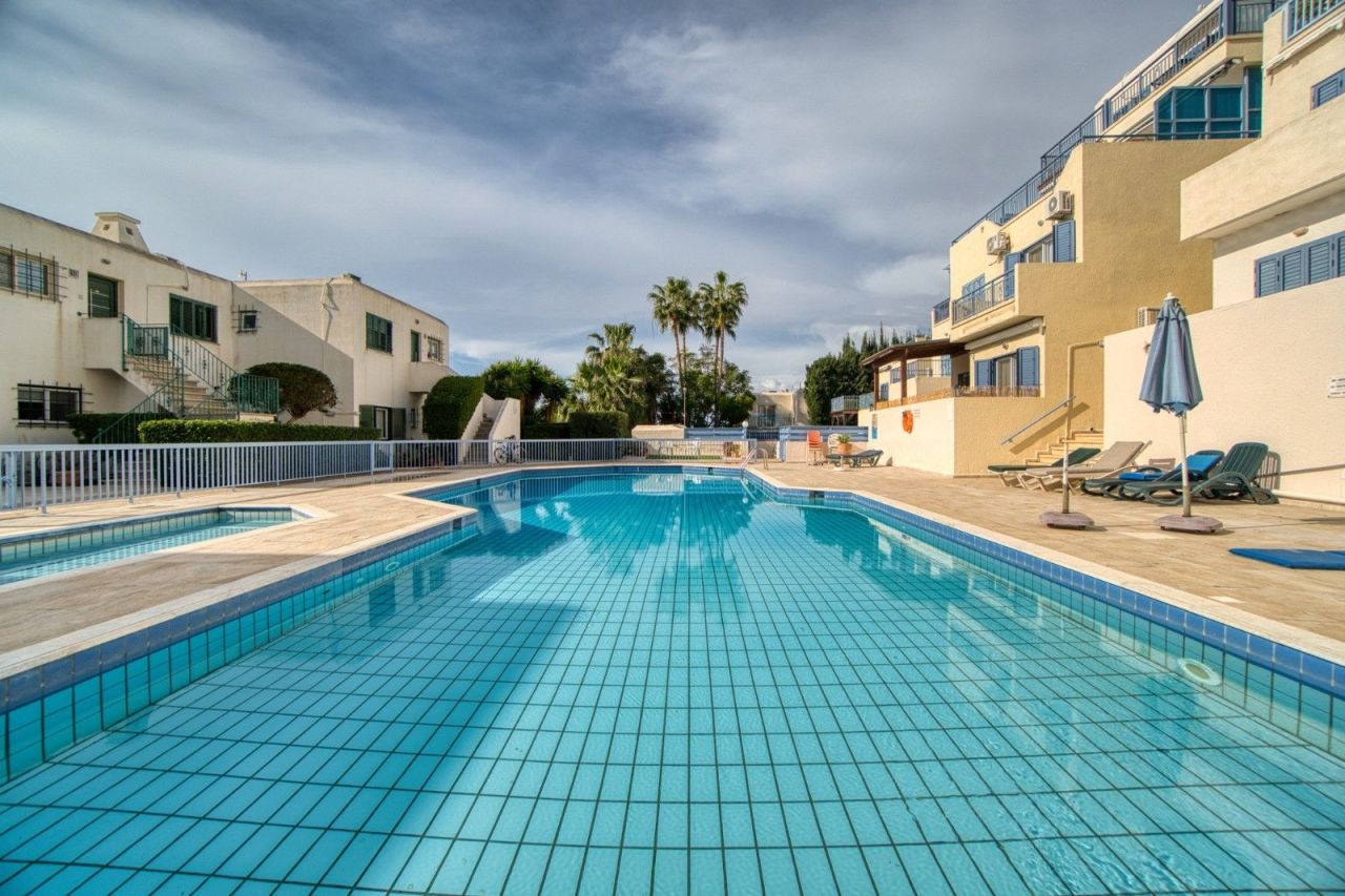 Apartment in Paphos, Cyprus, 50 m² - picture 1