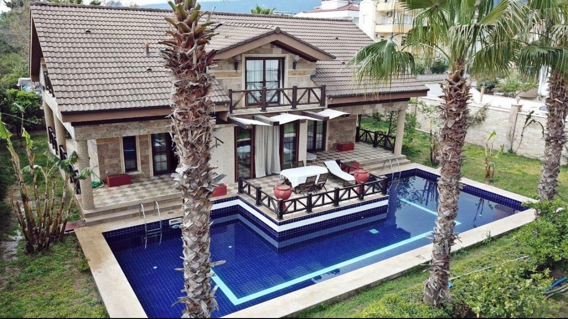 Villa in Kemer, Türkei, 470 m² - Foto 1