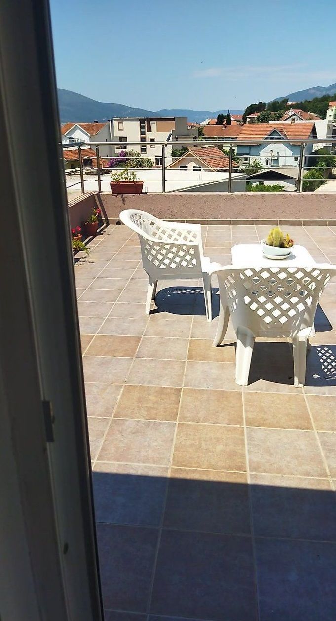 Piso en Tivat, Montenegro, 100 m² - imagen 10