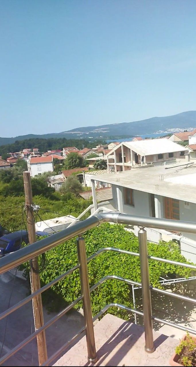 Flat in Tivat, Montenegro, 100 m² - picture 1