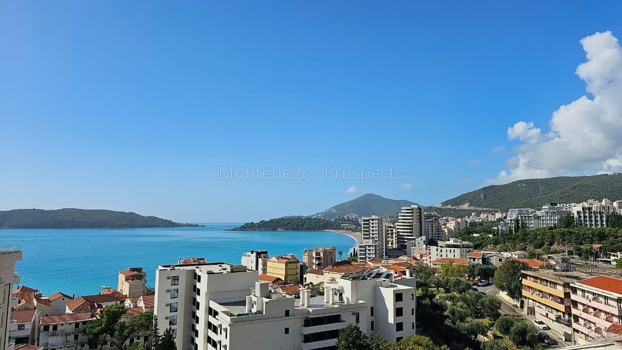 Piso en Rafailovici, Montenegro, 90 m² - imagen 1