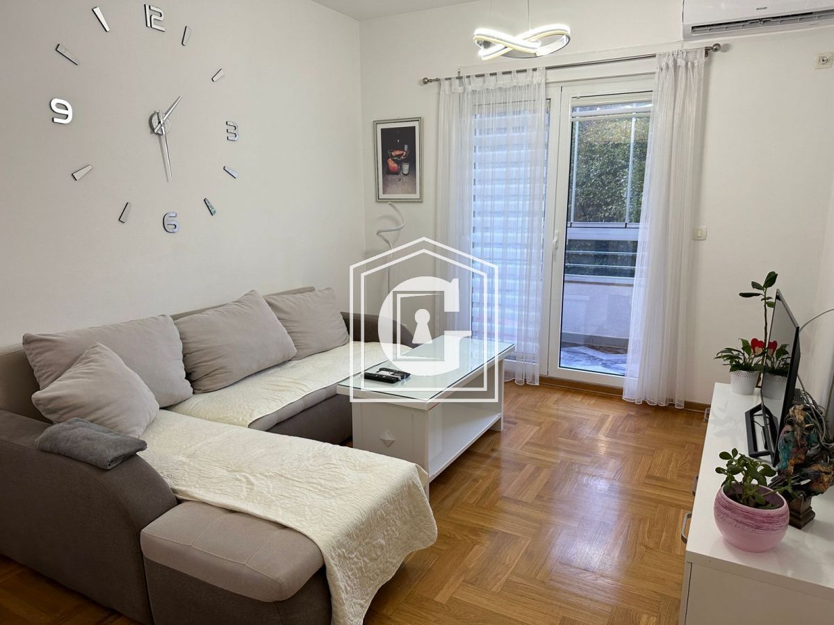 Apartment in Budva, Montenegro, 42 m² - Foto 1