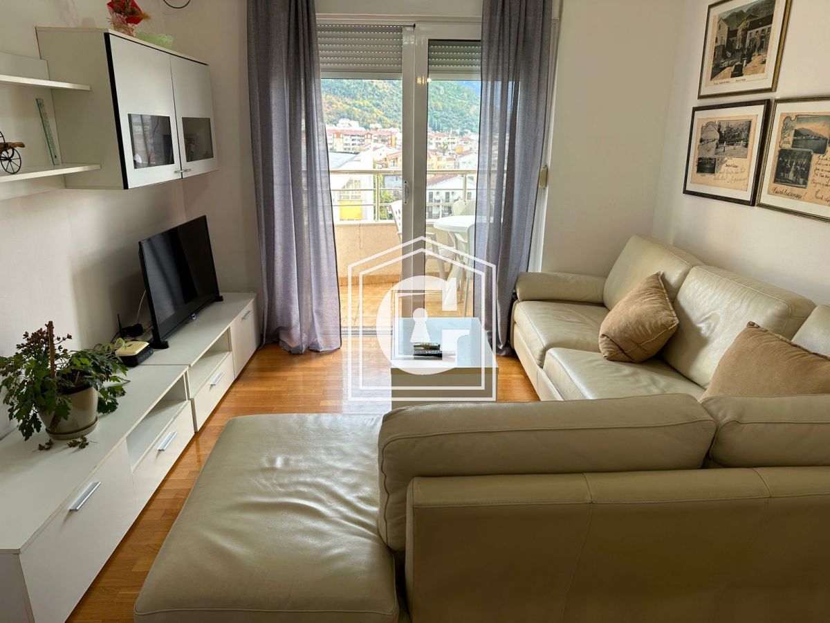 Apartment in Budva, Montenegro, 58 m² - picture 1