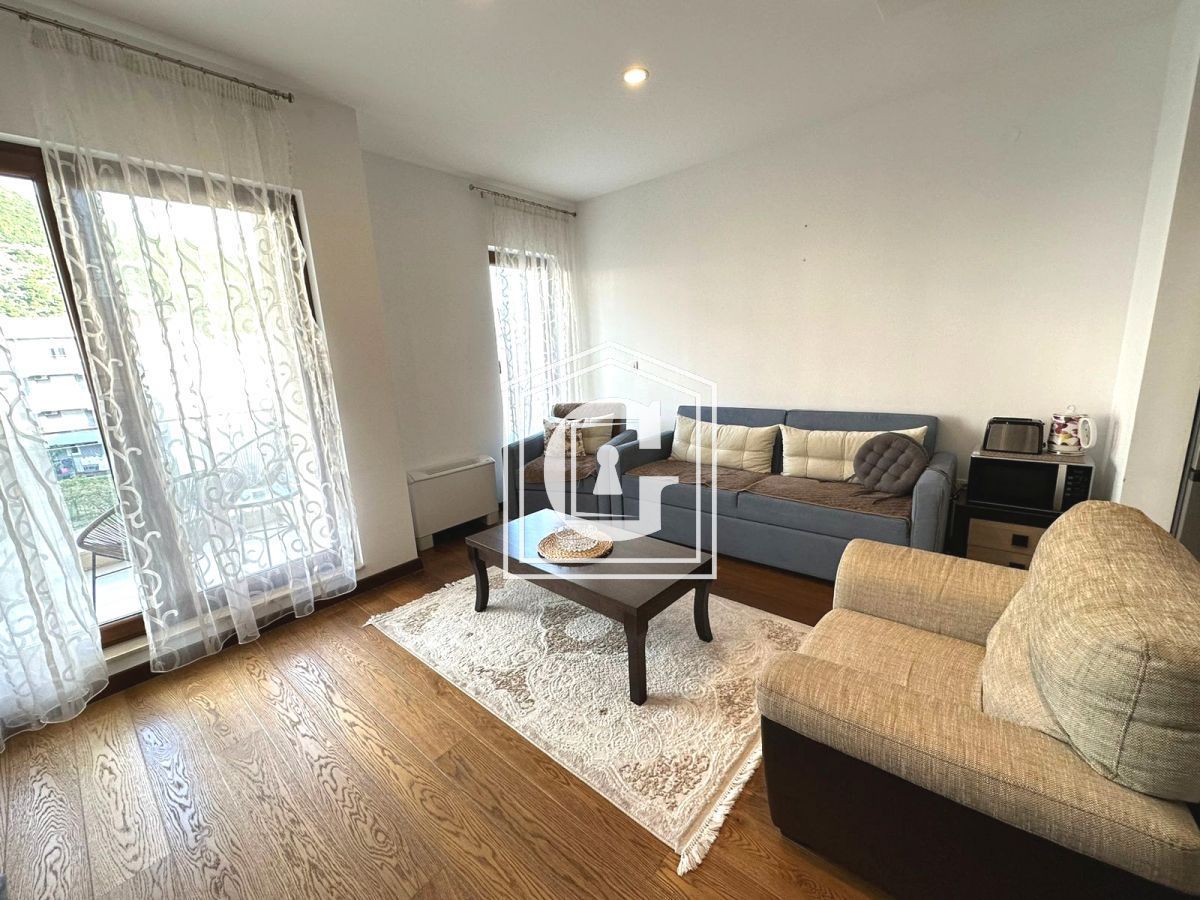 Apartamento en Budva, Montenegro, 86 m² - imagen 1