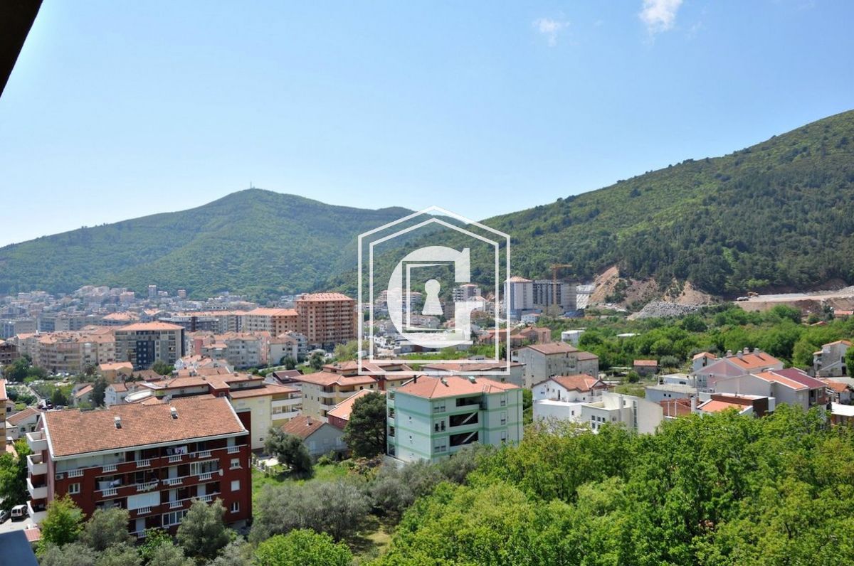 Apartamento en Budva, Montenegro, 38 m² - imagen 1