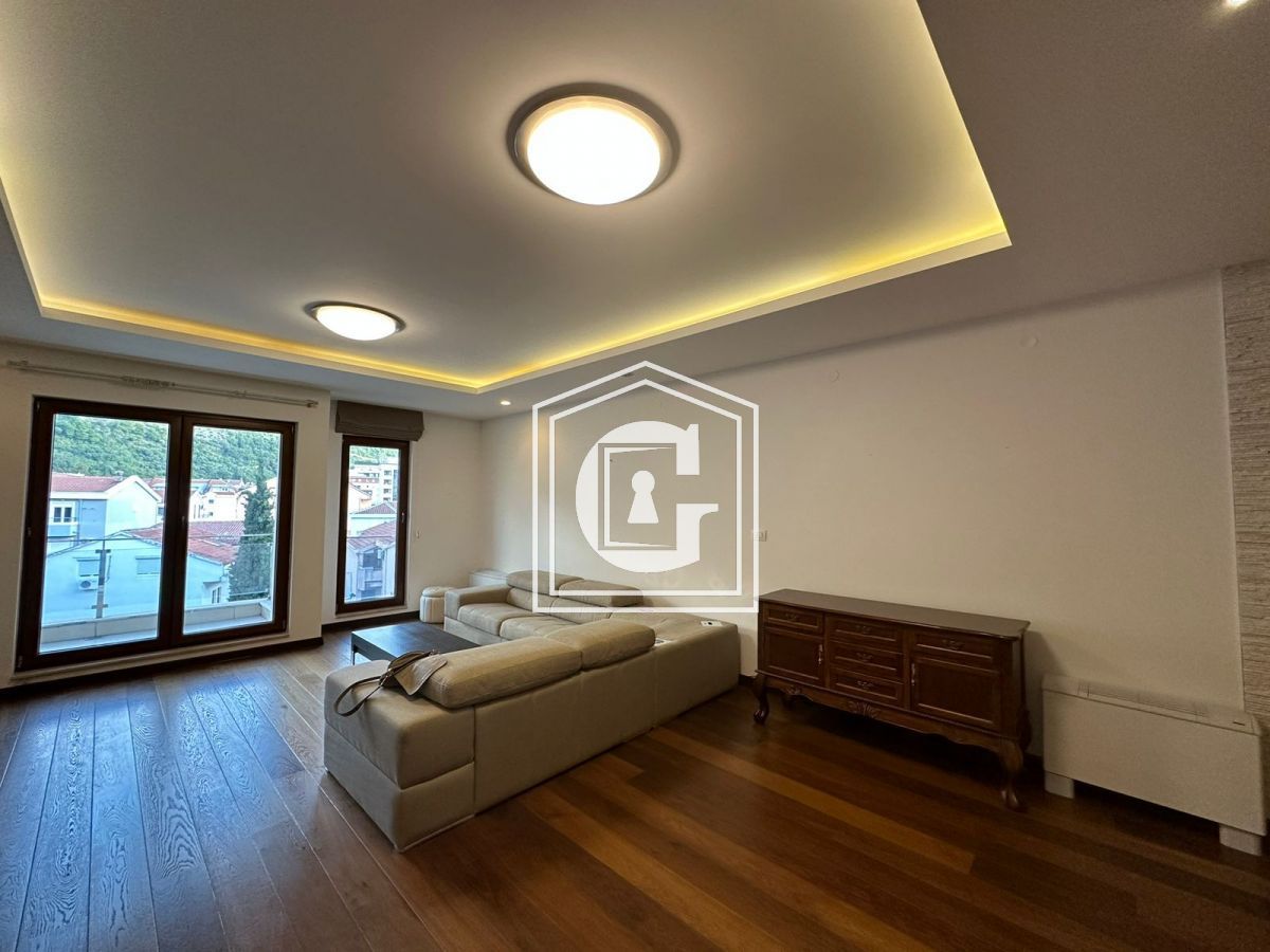 Apartamento en Budva, Montenegro, 77 m² - imagen 2