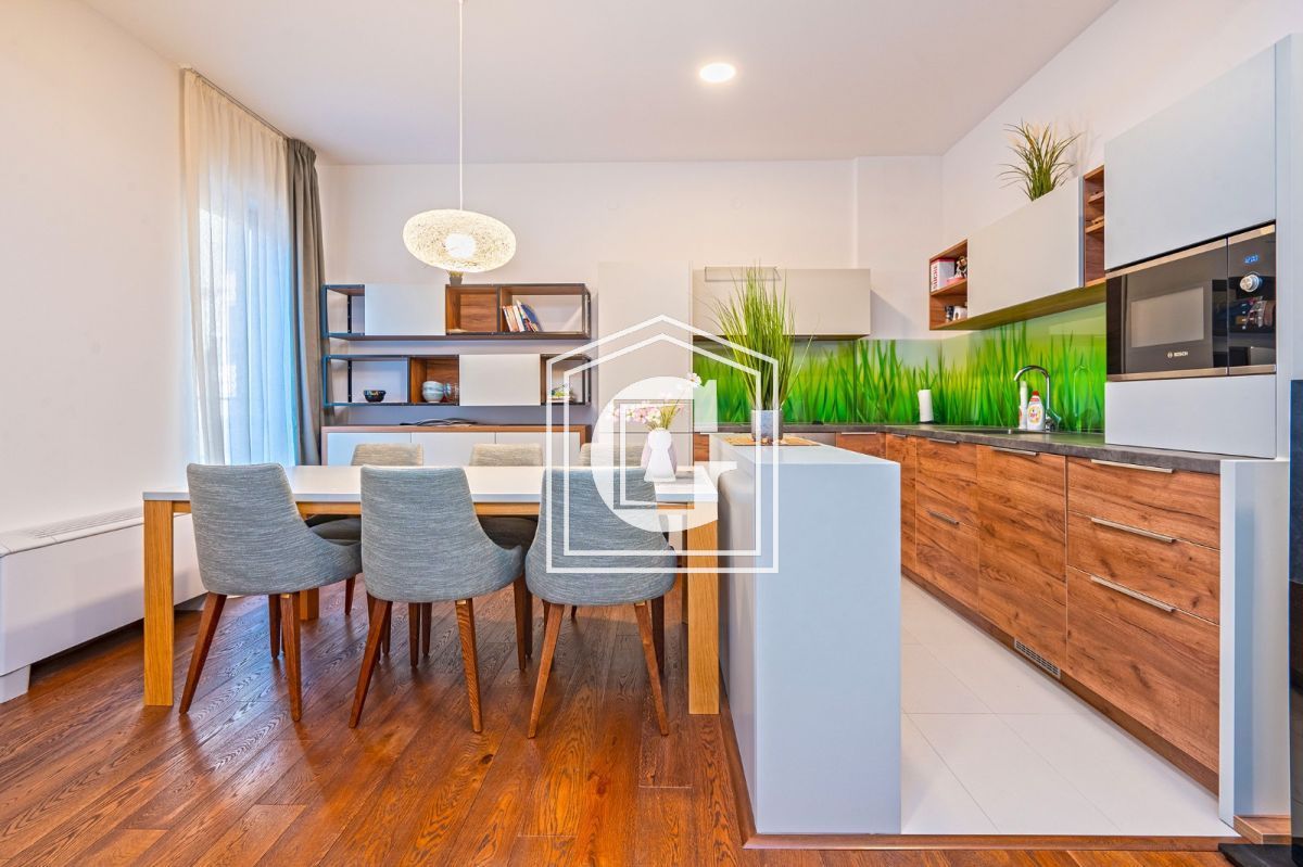 Apartamento en Budva, Montenegro, 172 m² - imagen 2