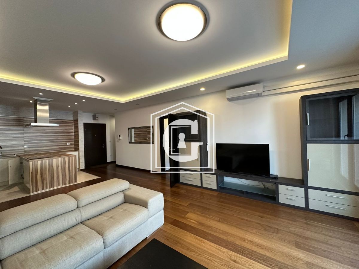 Apartamento en Budva, Montenegro, 77 m² - imagen 7