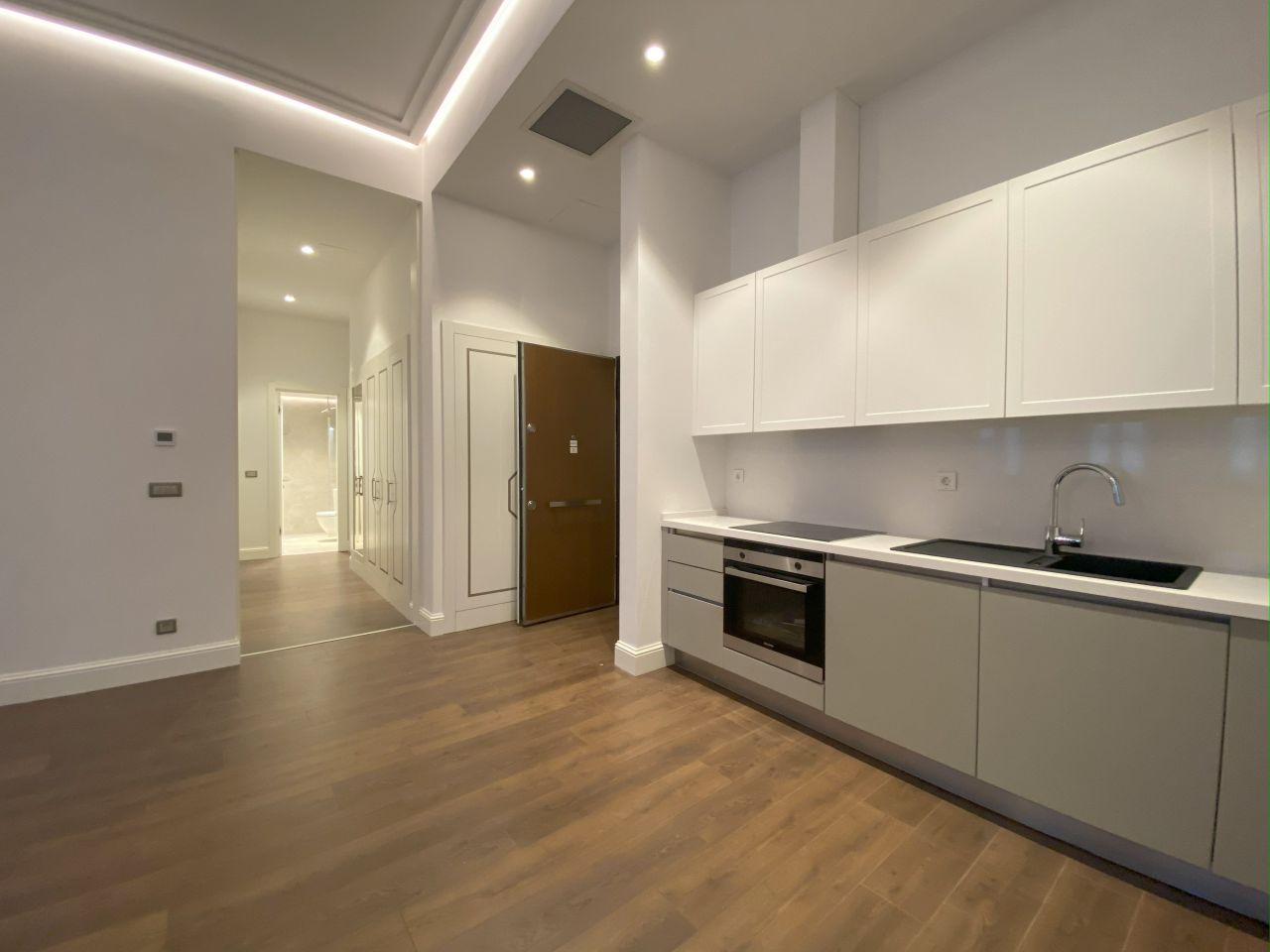 Apartment in Istanbul, Turkey, 70 m² - picture 14