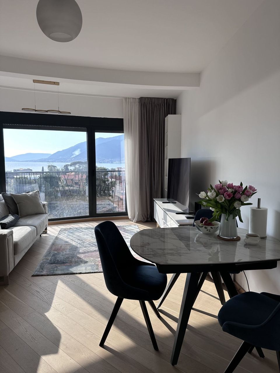 Appartement à Tivat, Monténégro, 78 m² - image 1