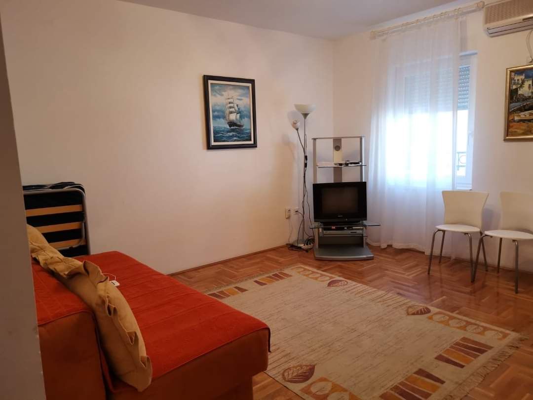 Wohnung in Petrovac, Montenegro, 37 m² - Foto 1