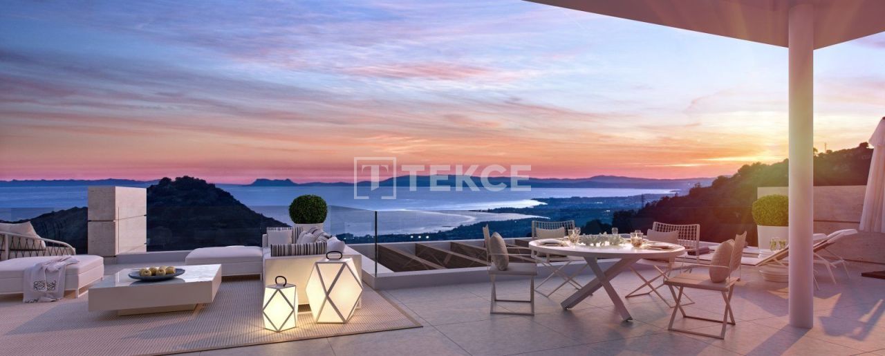 Penthouse in Ojén, Spanien, 296 m² - Foto 1