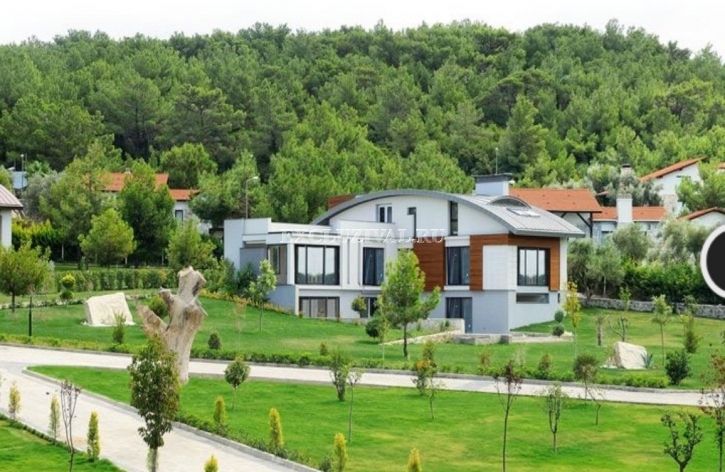 Villa in Izmir, Türkei, 650 m² - Foto 1