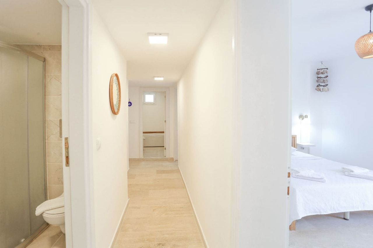 Flat in Kaş, Turkey, 130 m² - picture 9