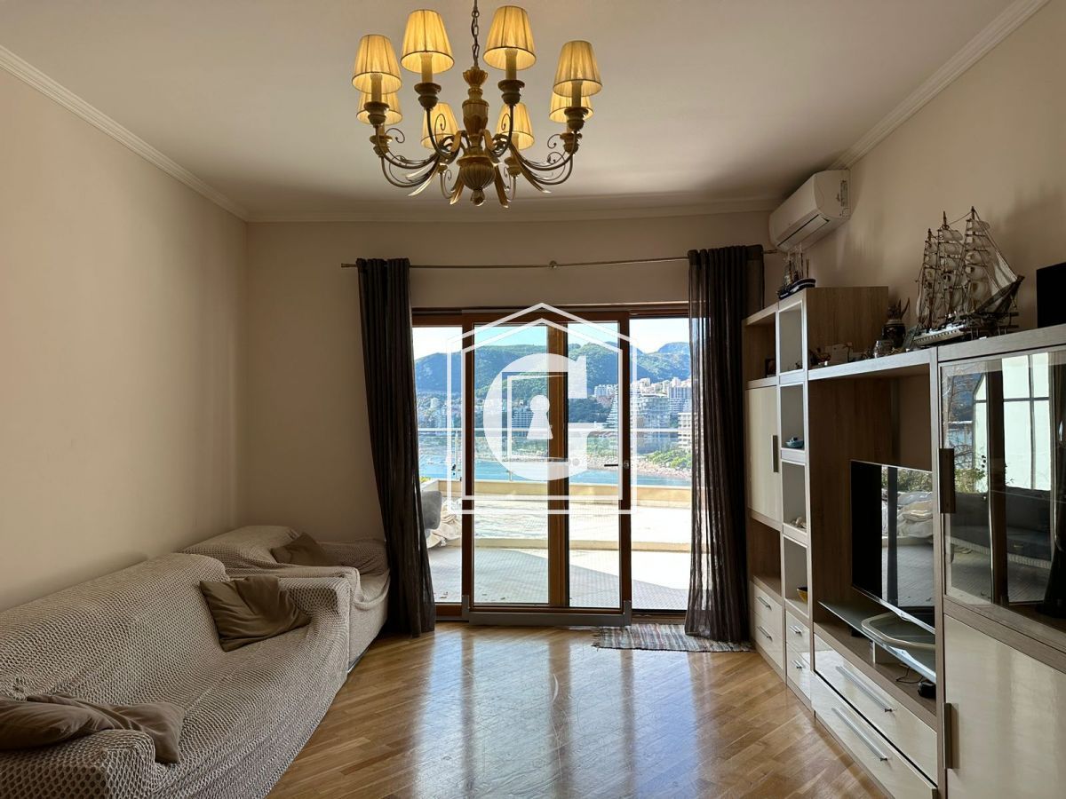 Apartment in Rafailovici, Montenegro, 140 m² - picture 1