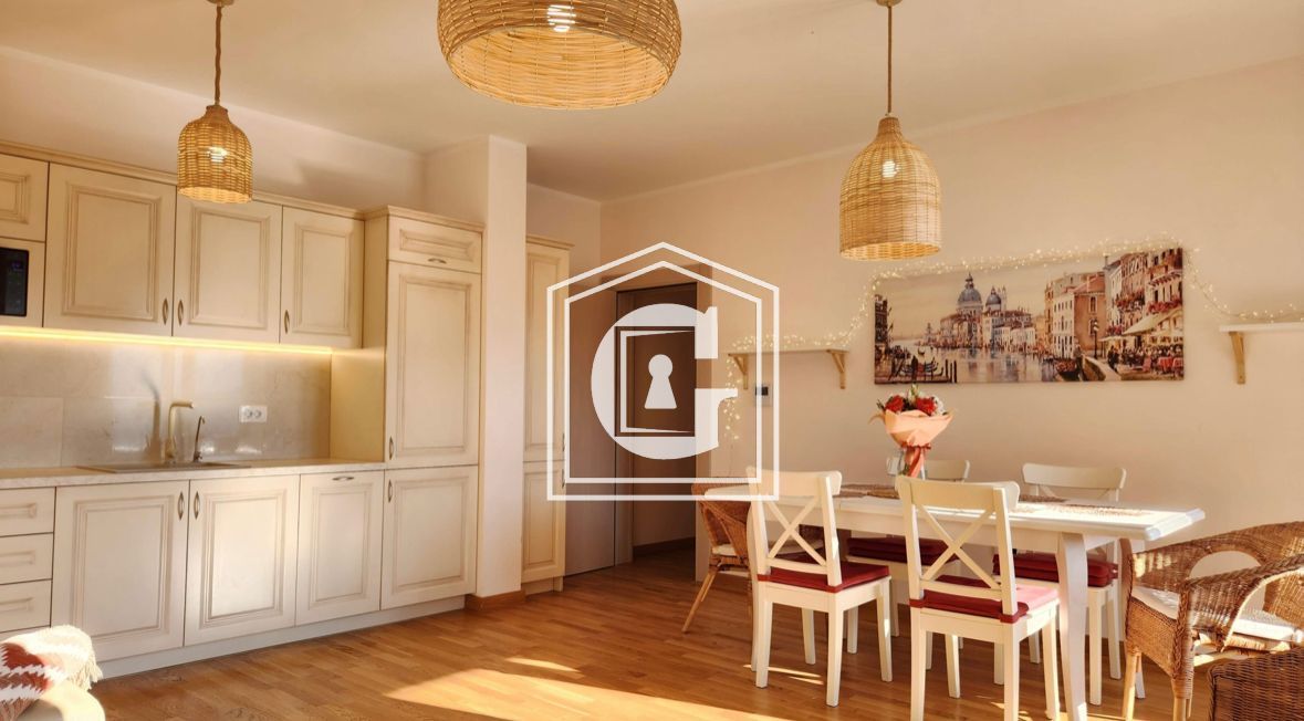 Apartamento en Budva, Montenegro, 65 m² - imagen 2