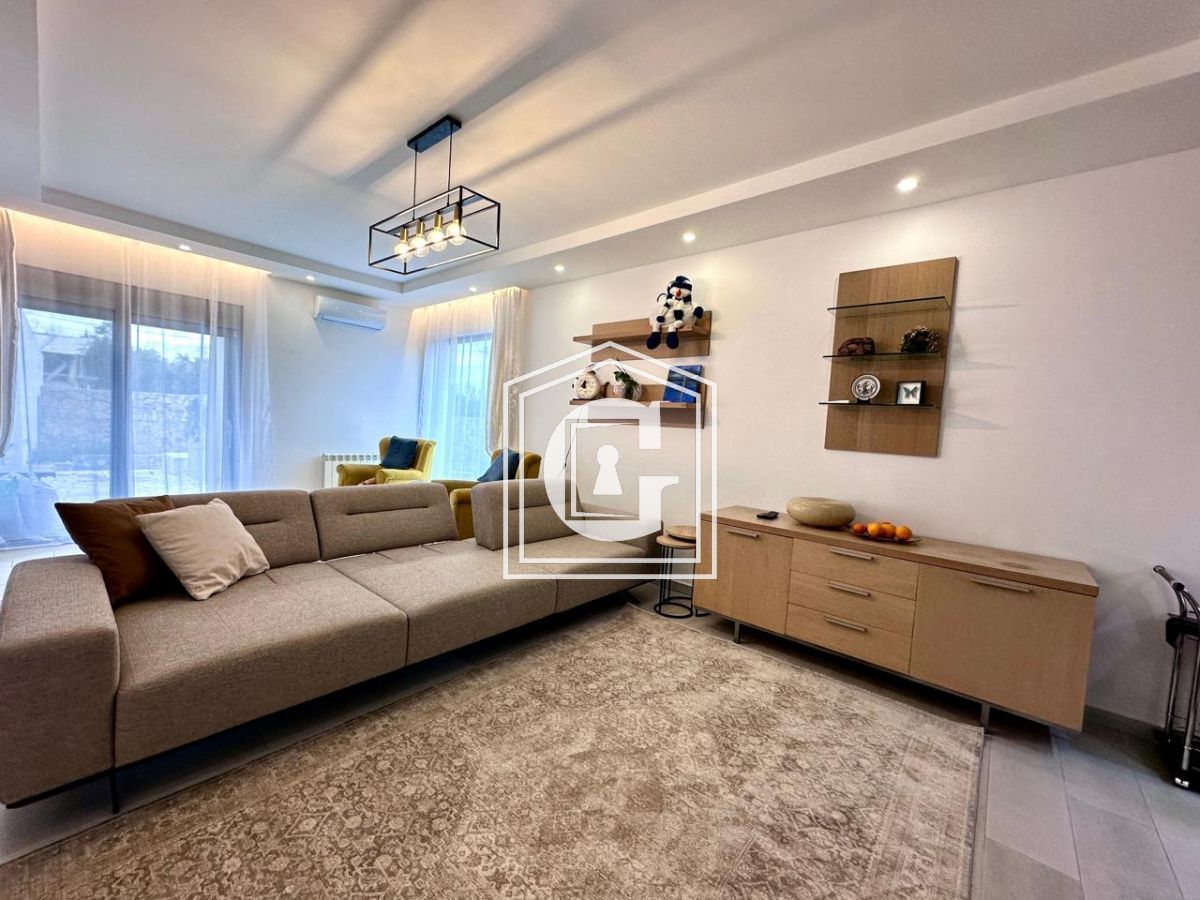 Villa in Krimovica, Montenegro, 200 m² - Foto 3