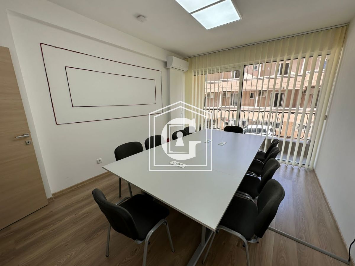 Biens commerciaux à Becici, Monténégro, 127 m² - image 7