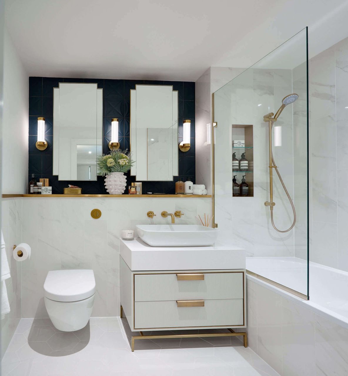 Apartment in London, United Kingdom, 79 m² - picture 6