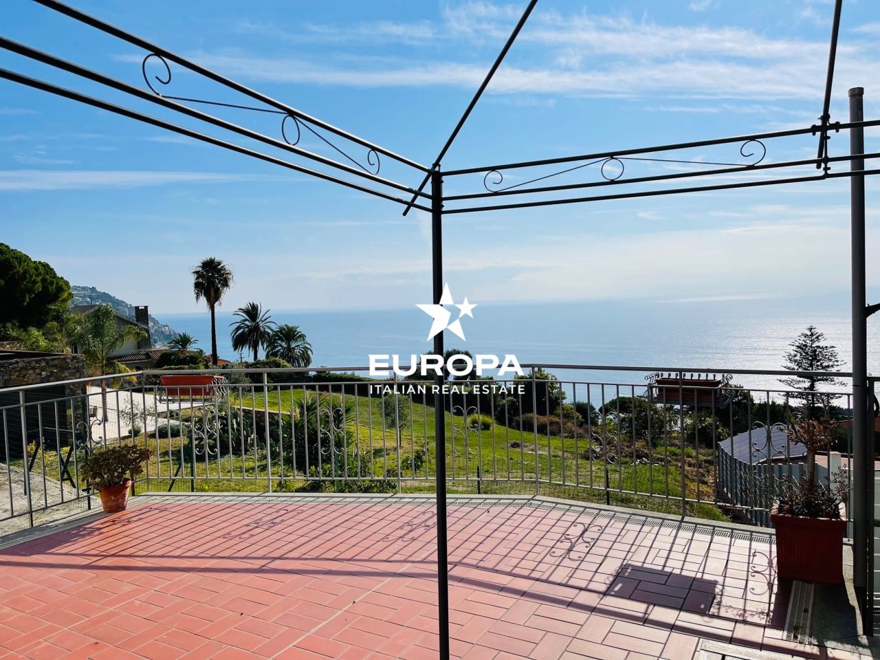 Villa in Ospedaletti, Italy, 370 m² - picture 2