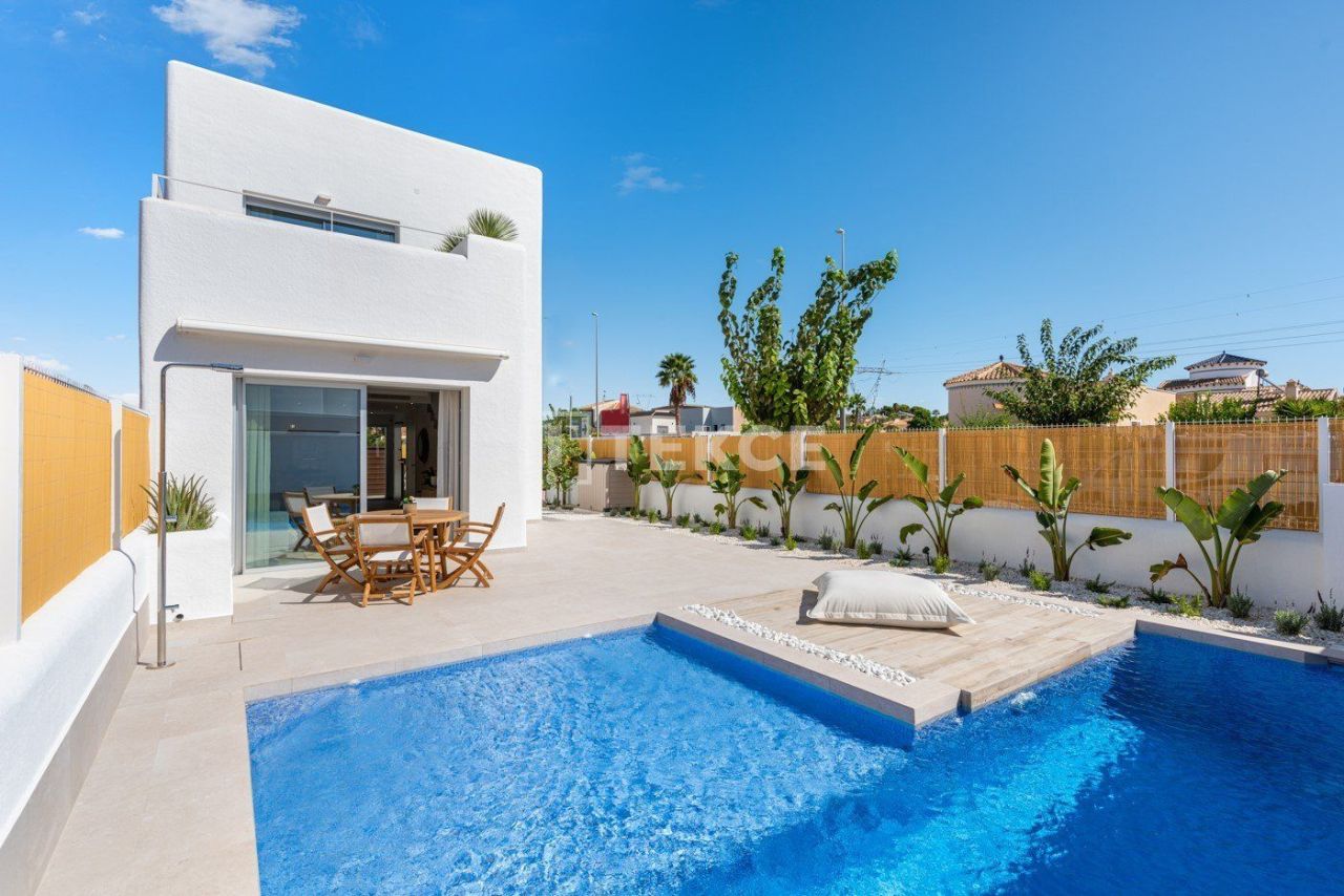 Villa in San Fulgencio, Spanien, 122 m² - Foto 1