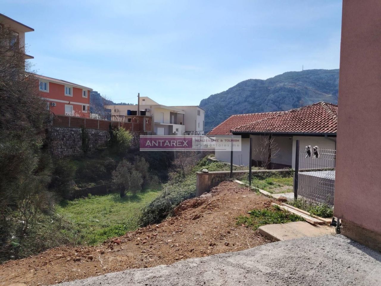 Villa in Sutomore, Montenegro, 250 m² - picture 16