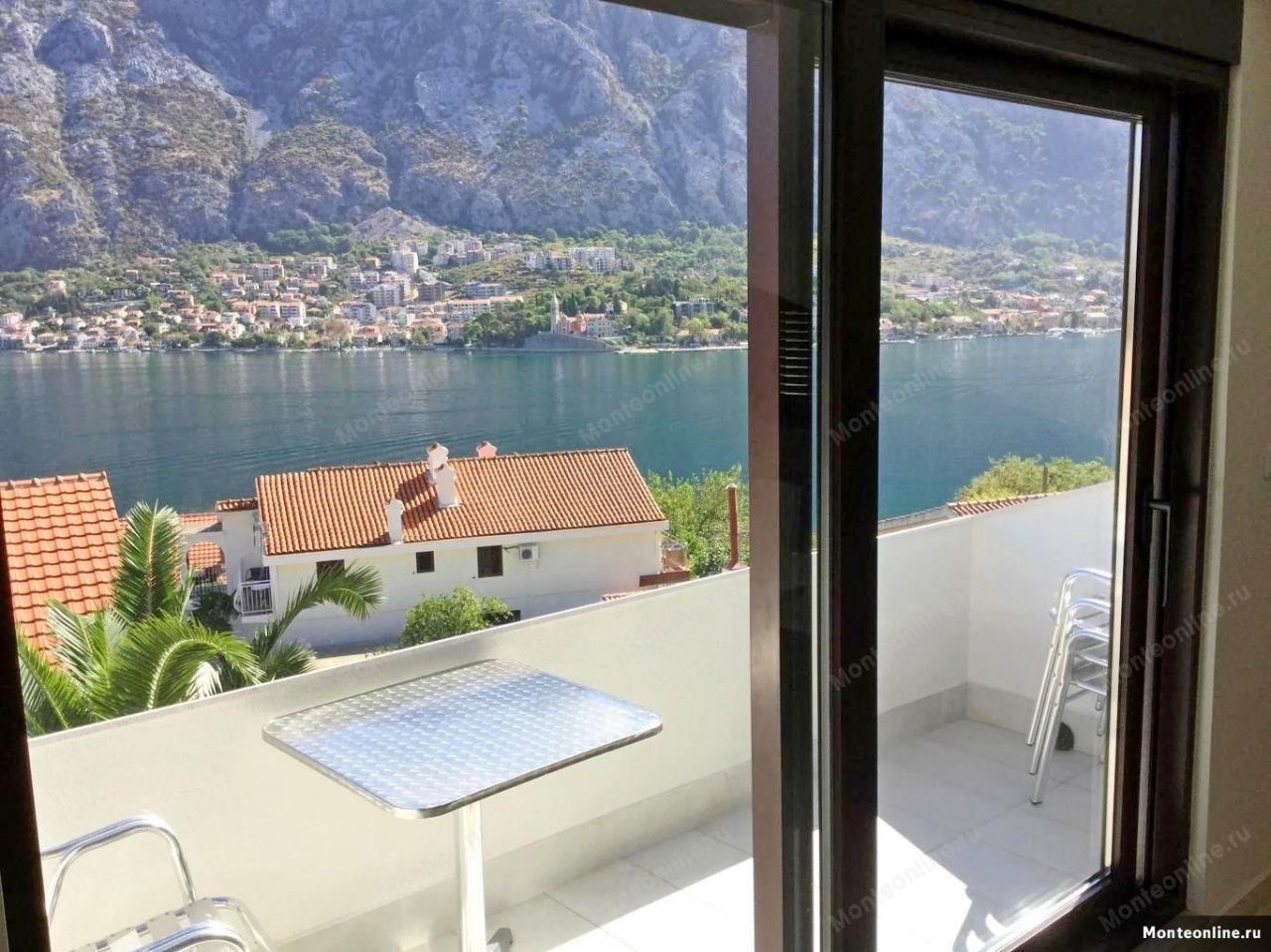 Villa à Kotor, Monténégro, 230 m² - image 1