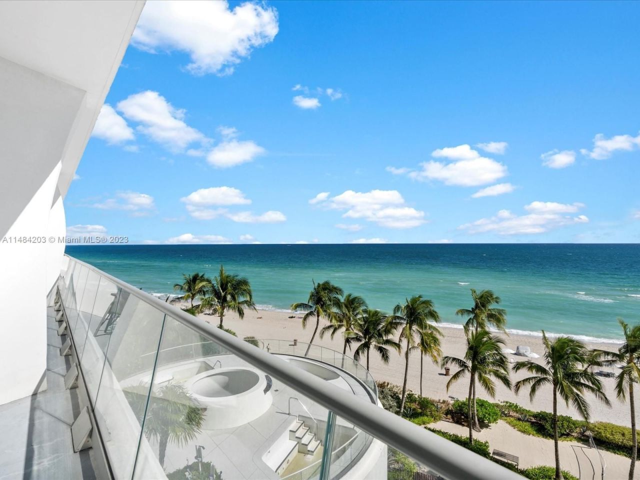 Appartement à Miami, États-Unis, 110 m² - image 1