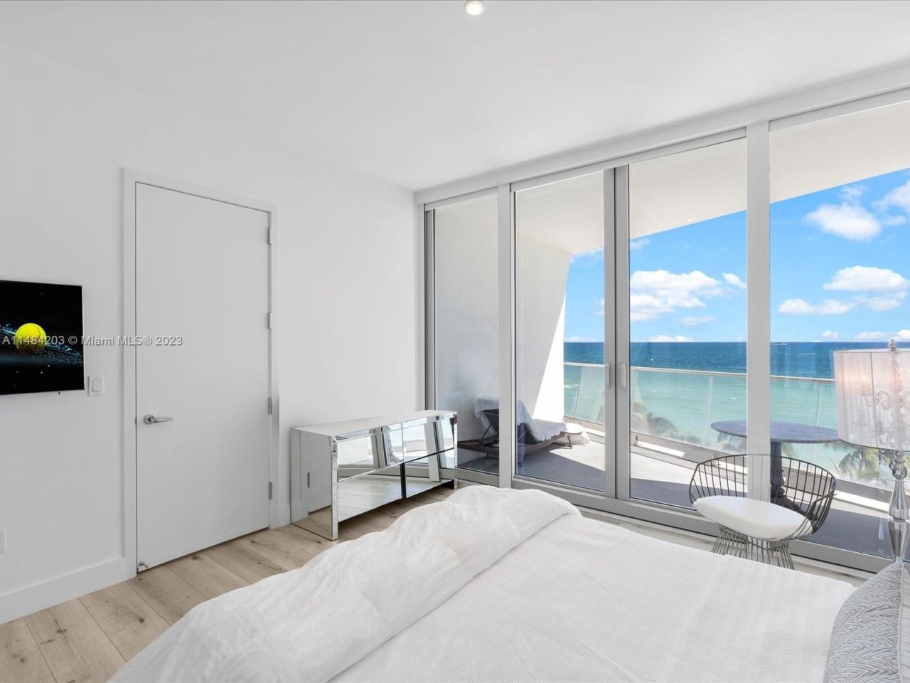 Piso en Miami, Estados Unidos, 110 m² - imagen 15