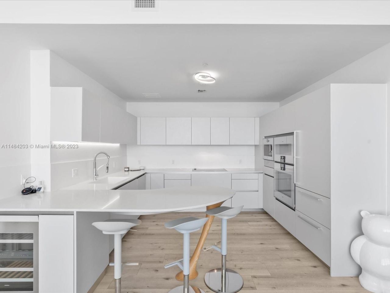 Piso en Miami, Estados Unidos, 110 m² - imagen 11