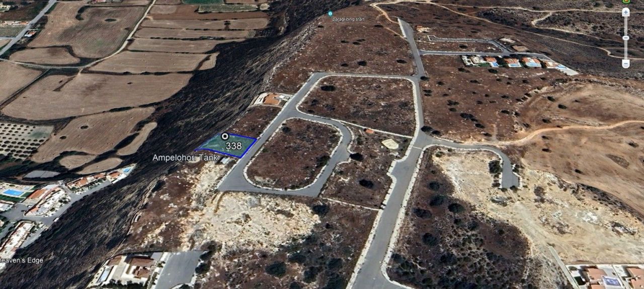 Land in Limassol, Cyprus, 951 m² - picture 1