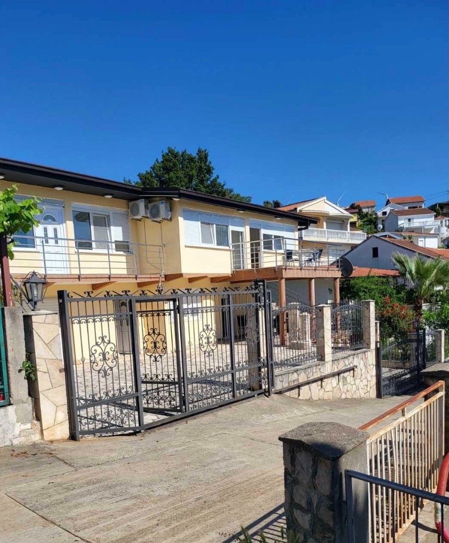 Hotel en Utjeha, Montenegro, 188 m² - imagen 2